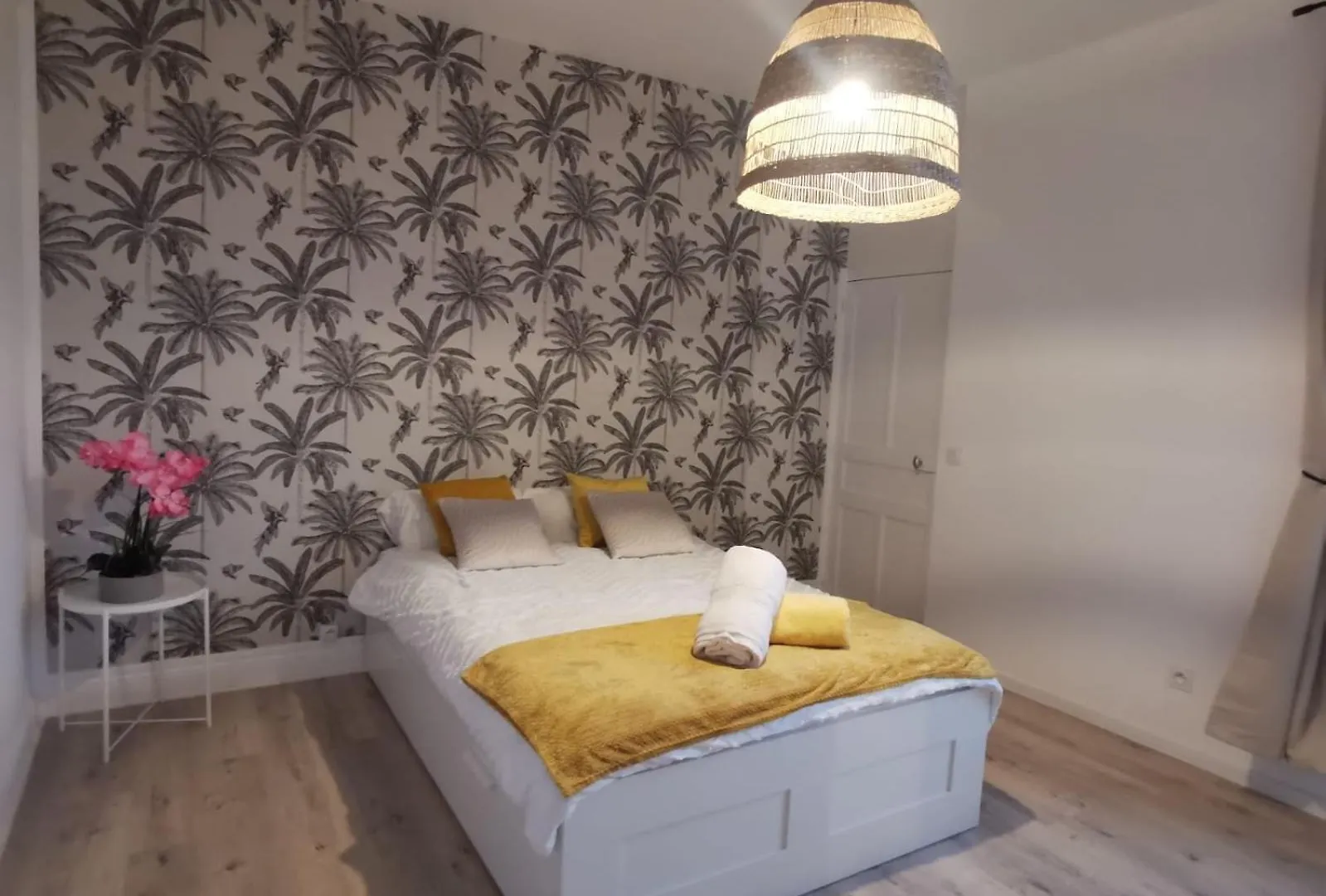 Soleil Dor Eclat De Confort Apartment Montlucon