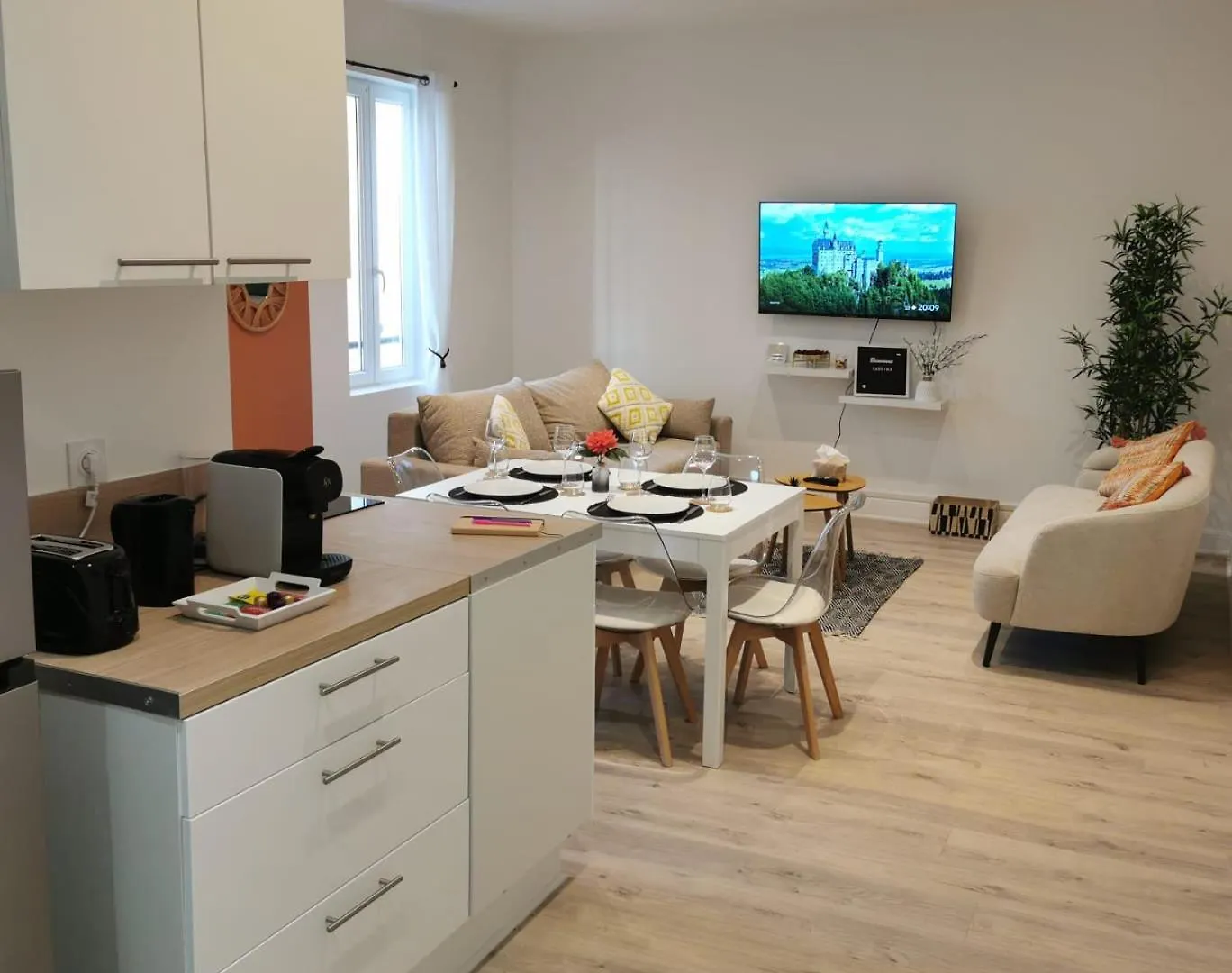 Soleil Dor Eclat De Confort Apartment Montlucon 0*,